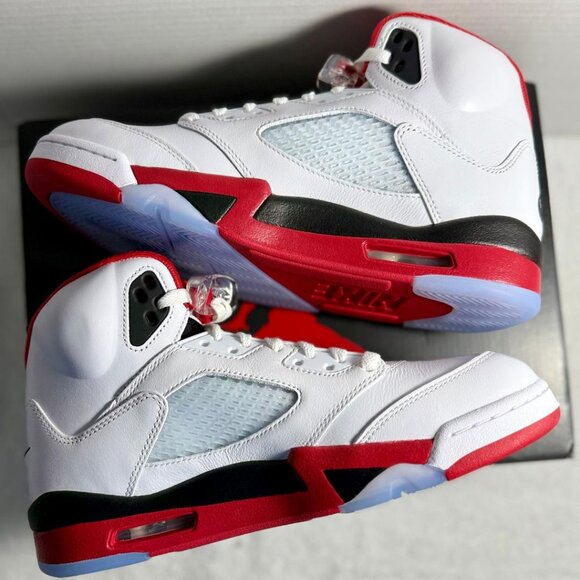 Jordan 5 Retro Fire Red 2025 HQ7978-101 Men's Basketball Shoes sz: 10 | NWB - Picture 9 of 11
